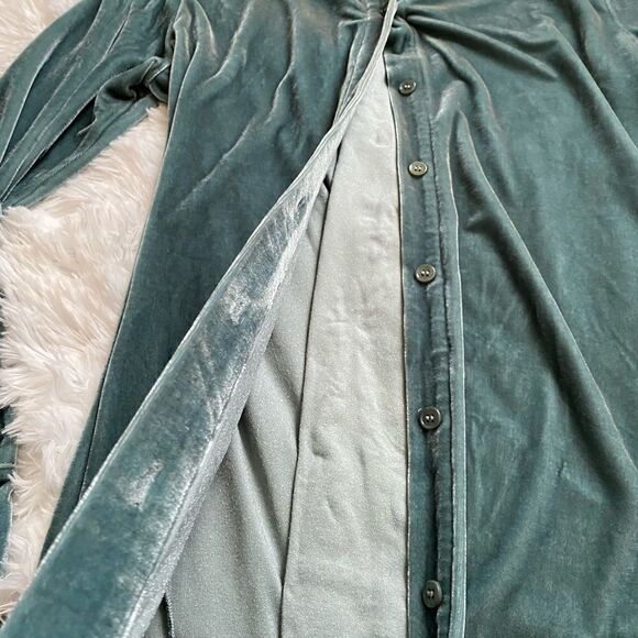 Soft Surroundings Velvet Boyfriend Tunic Top Button Down Women’s Small Velour - Picture 7 of 9